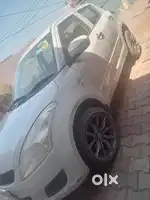 Maruti Suzuki Swift 2013 CNG & Hybrids 84000 Km Driven