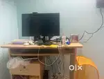 Computer table