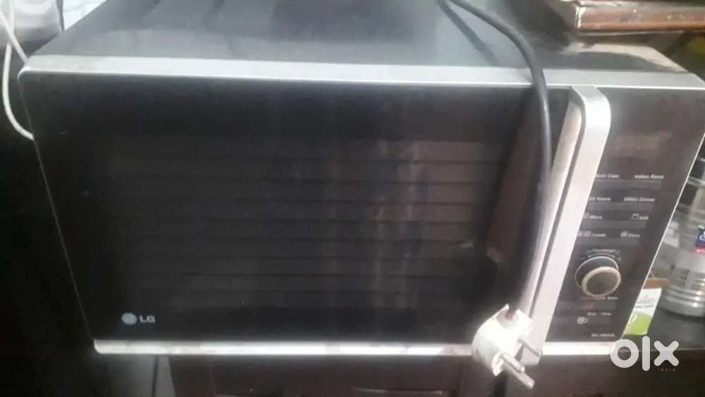 LG Microwave Oven