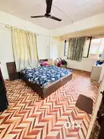 Require male flatmate