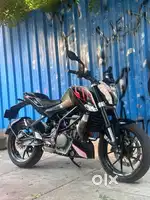 DUKE 390 2015 Showroom condition