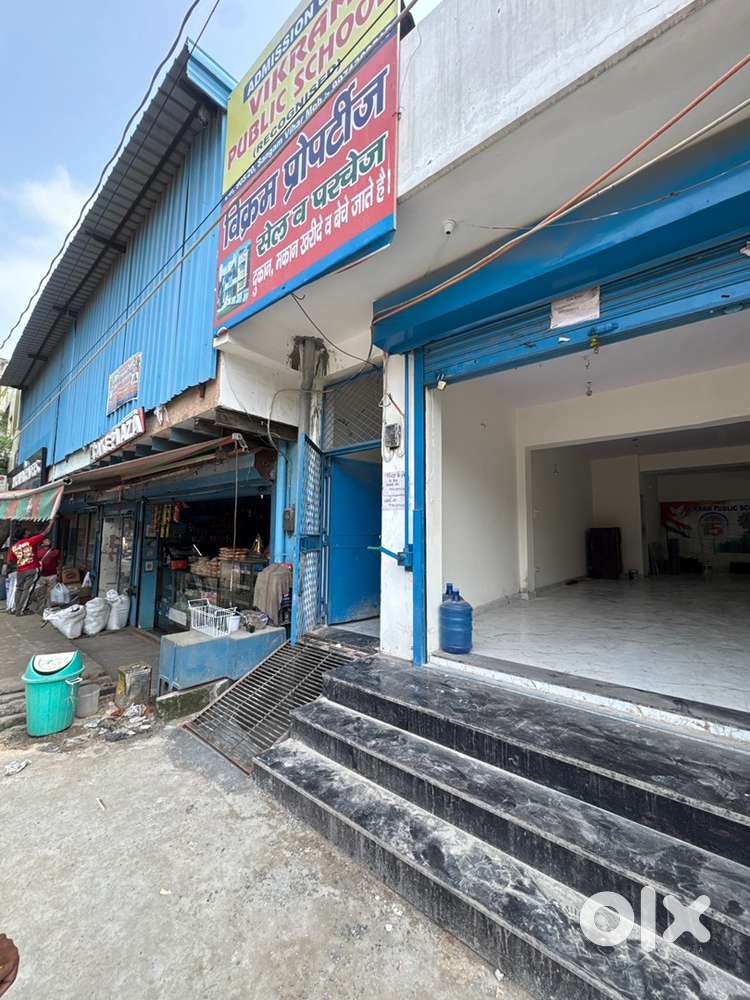 Big Big office and shop at main bandh road for rent check it fast