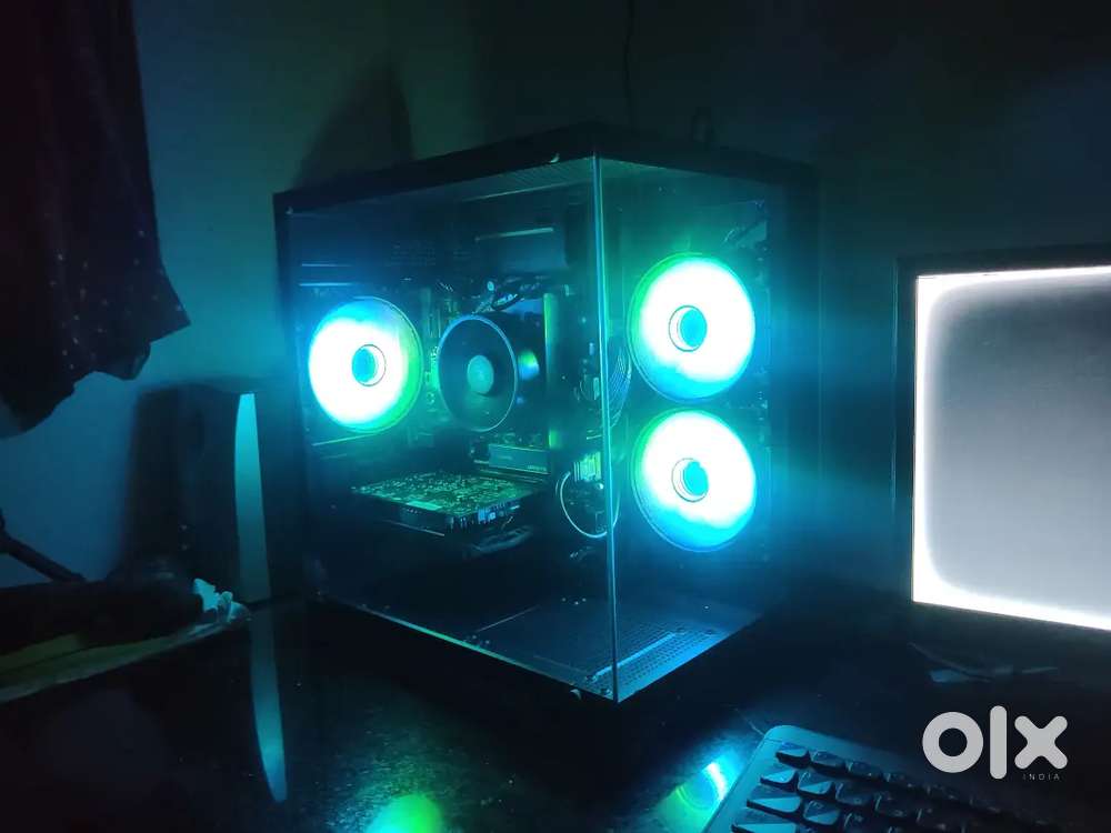 Gaming cpu with RGB cabinet only 1month use