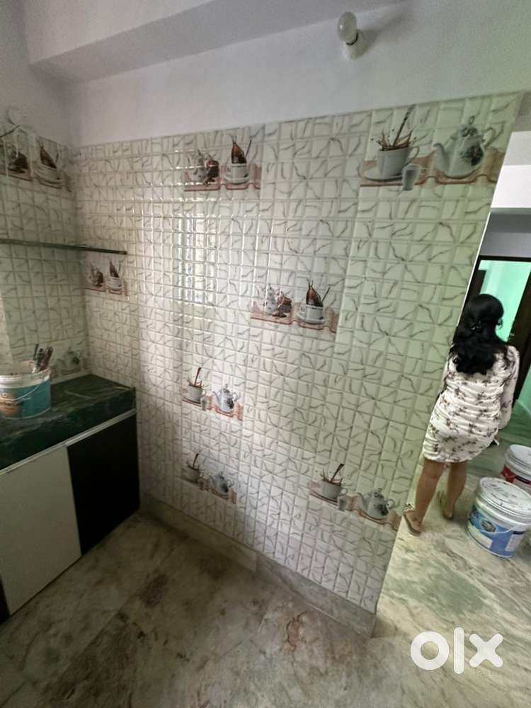 3bhk semi furnished flat for rent