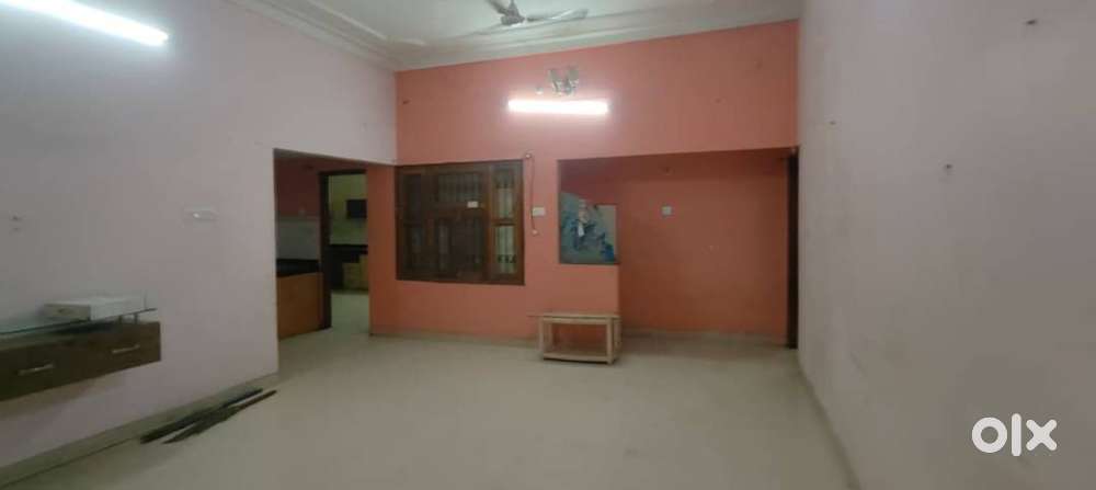 4BHK for Commercial purpose at DDU Nagar