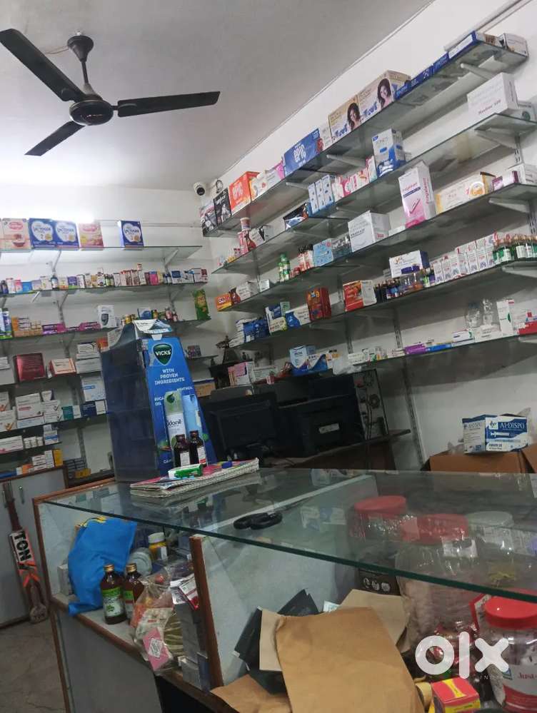 B pharma degree stafff