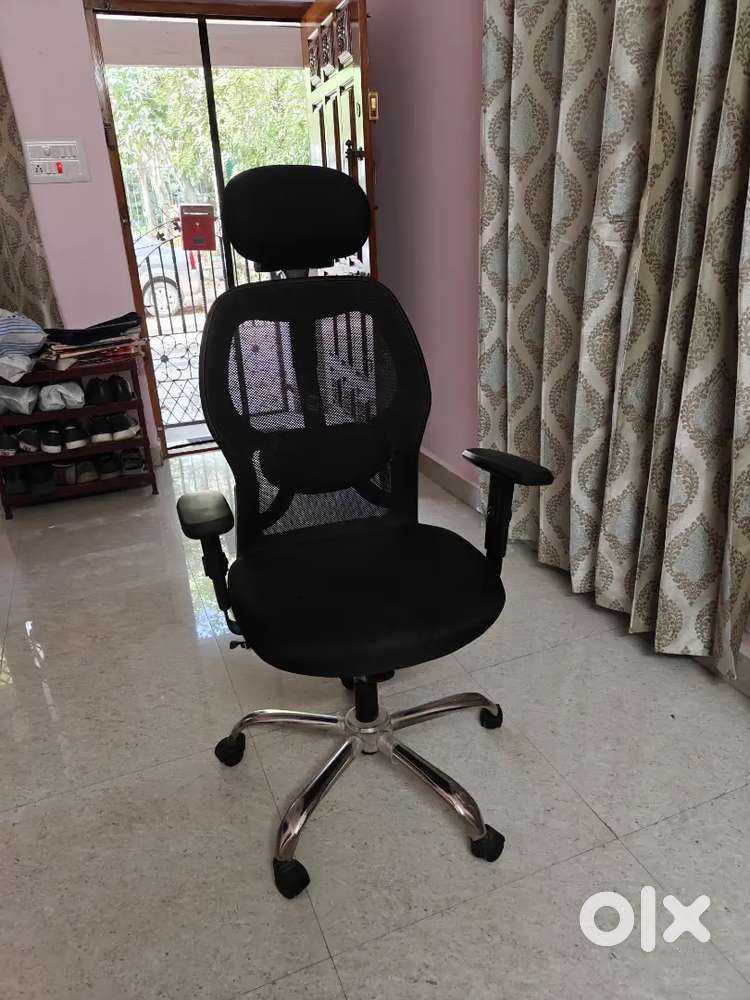 1 year old WFH chair for sale