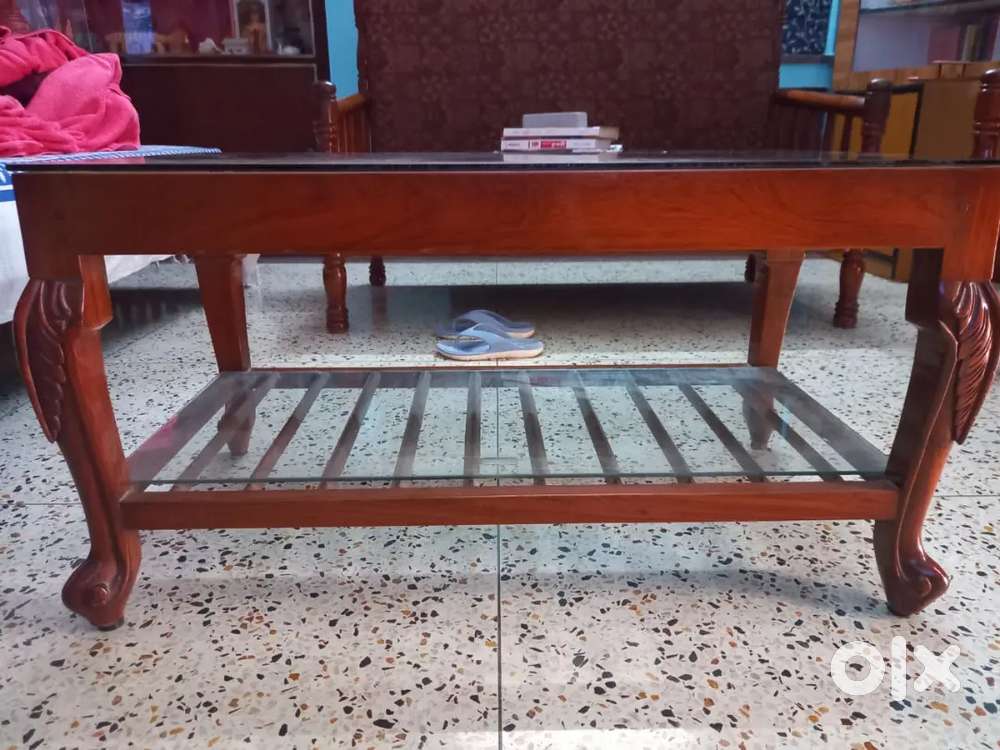 Sofa set for sell.