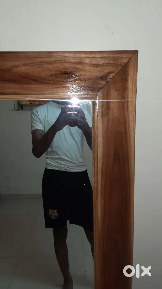 Wooden mirror