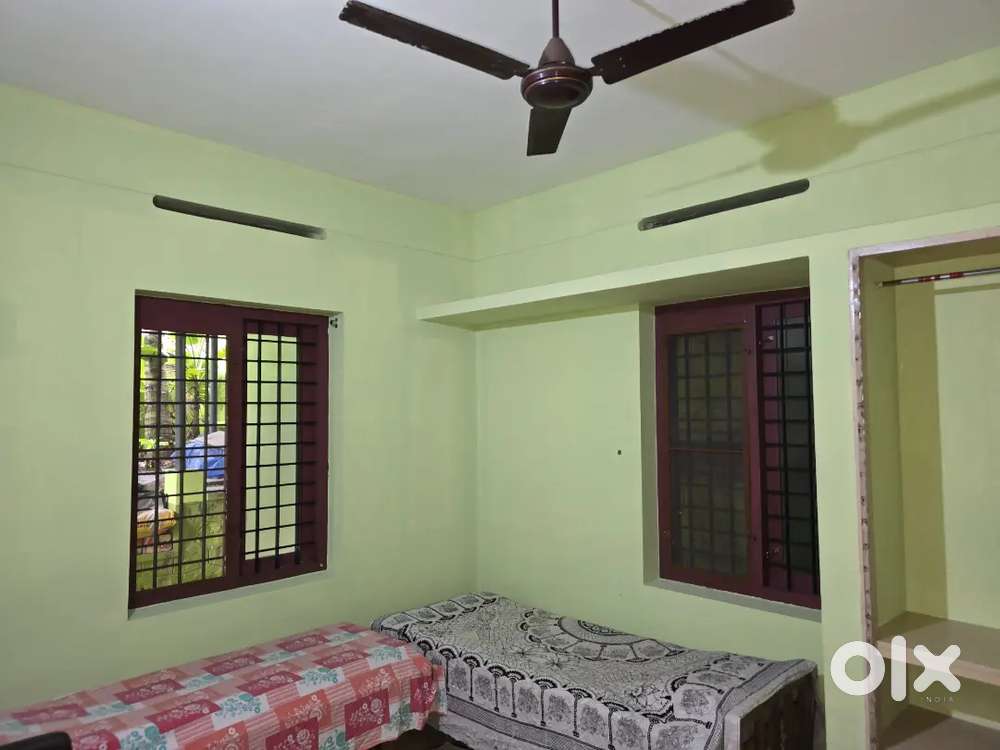 Indipendent Batchelors accommodation