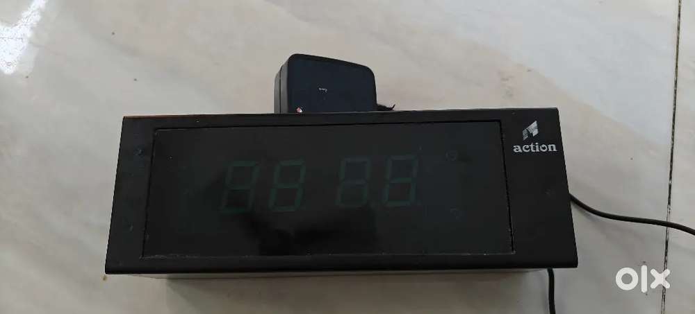 Digital clock
