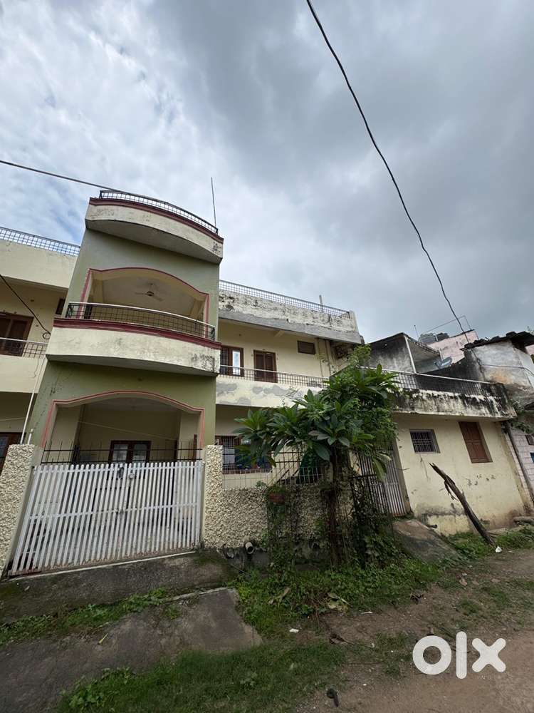 Proper furnished house with a car parking main road saraswati garden