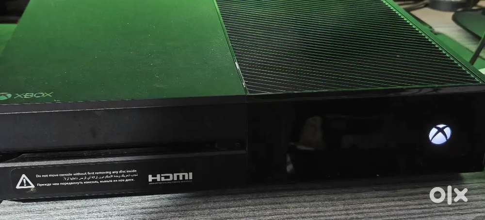 Xbox one 1tb in Good Condition.