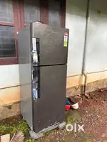 Double door whirlpool regrigerator with stabliser