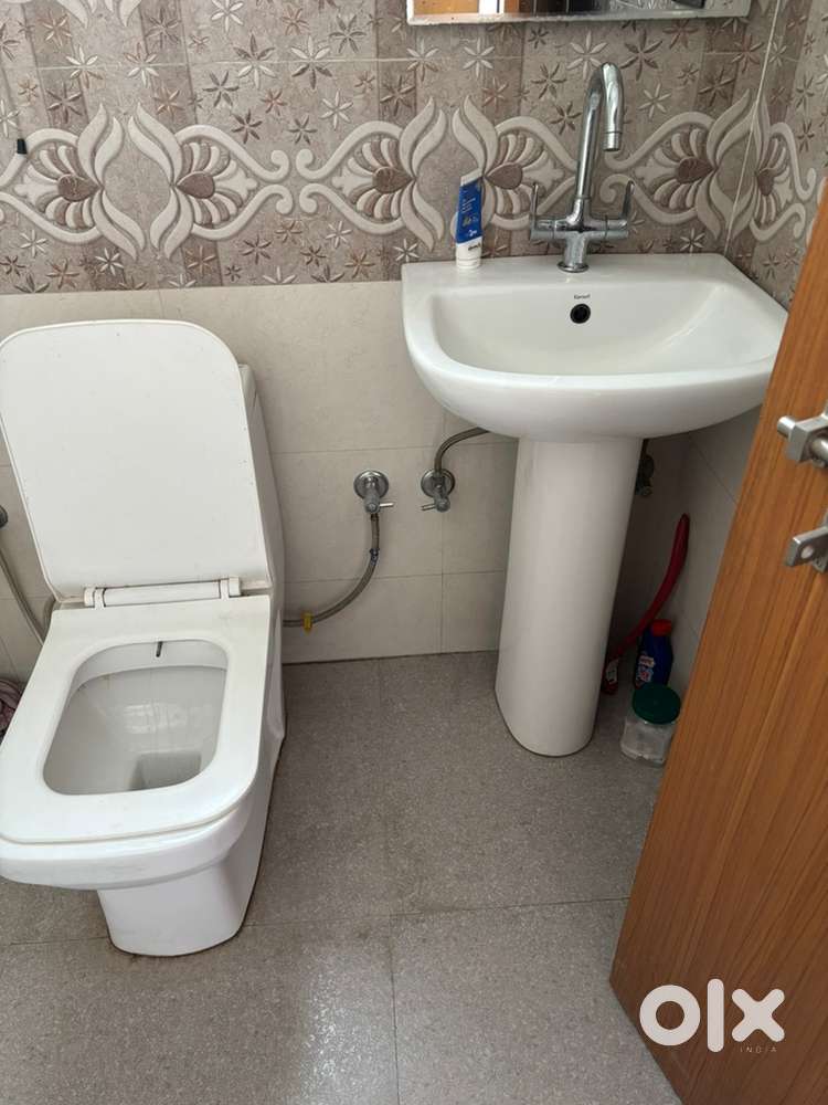 Wi-Fi, geyser, bed, almirah,