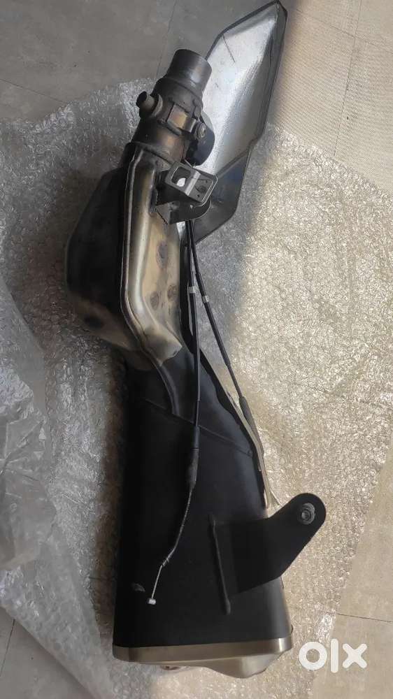 Kawasaki Z800 Stock exhaust