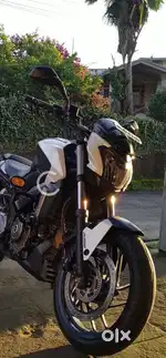 Bajaj Dominar 400 2017