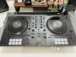 DJ Controller Inpulse T7 Motorized 2-Deck Controller