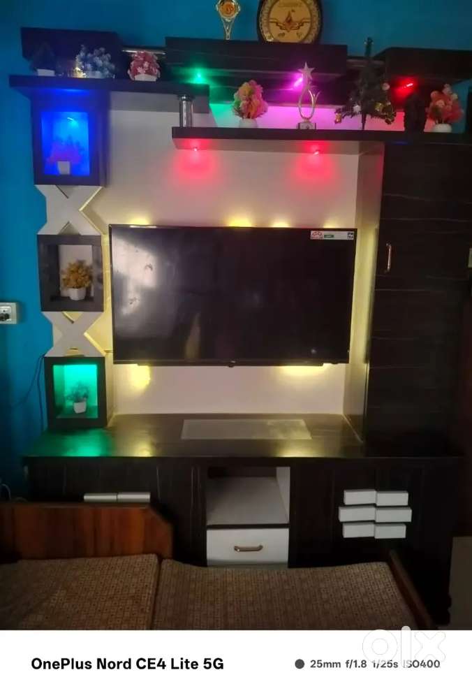 Wardrobe tv