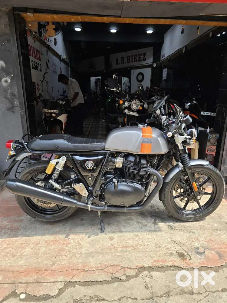 ROYAL ENFIELD APEX GREY TOP model