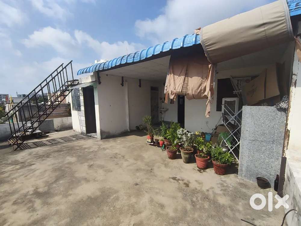 Separate 2BHK  Floor with Open Terrace for Rent near Rawan Gate