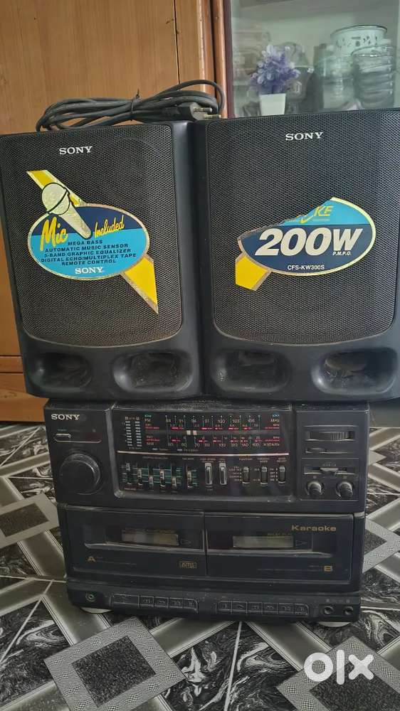 Sony karaoke stereo music system with 200W speakers