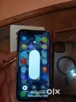 I phone 11 white 64Gb with box
