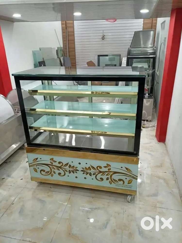 Sweet display counter