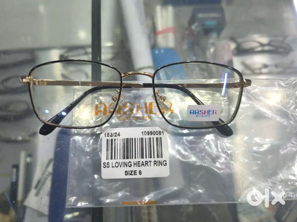 Opticals shop govind nagar.. eye testing experience hona chaiye