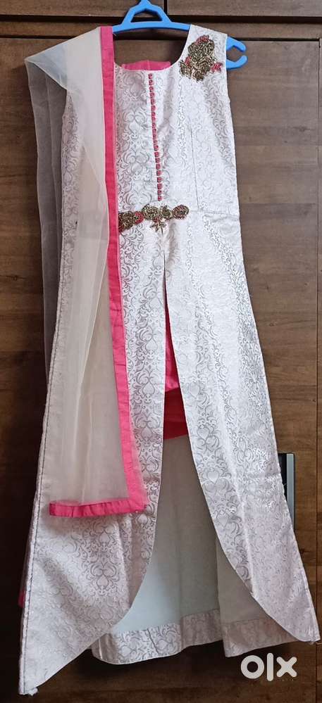 Elegant Women’s Gowns Collection  Perfect for Party or Wedding Wear