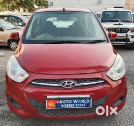 Hyundai i10 Sportz AT, 2012, Petrol