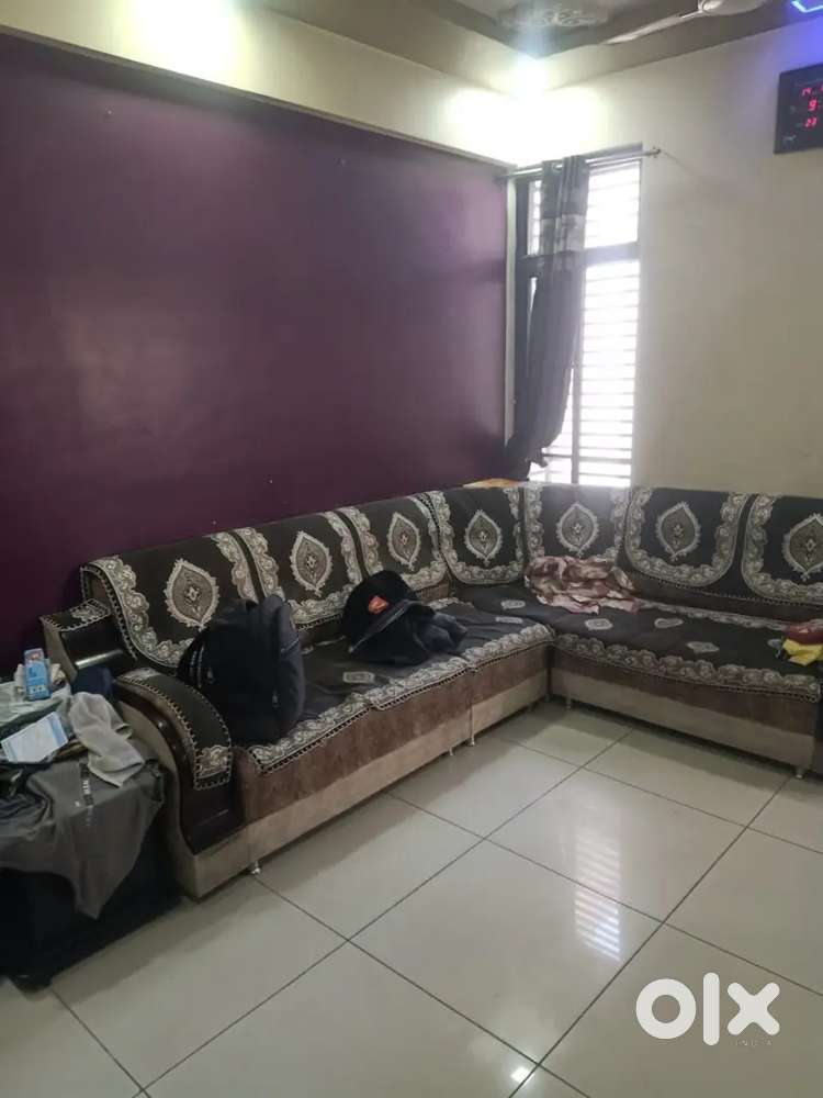 1 BHK 80 VAR NR UNAETED SCHOOL