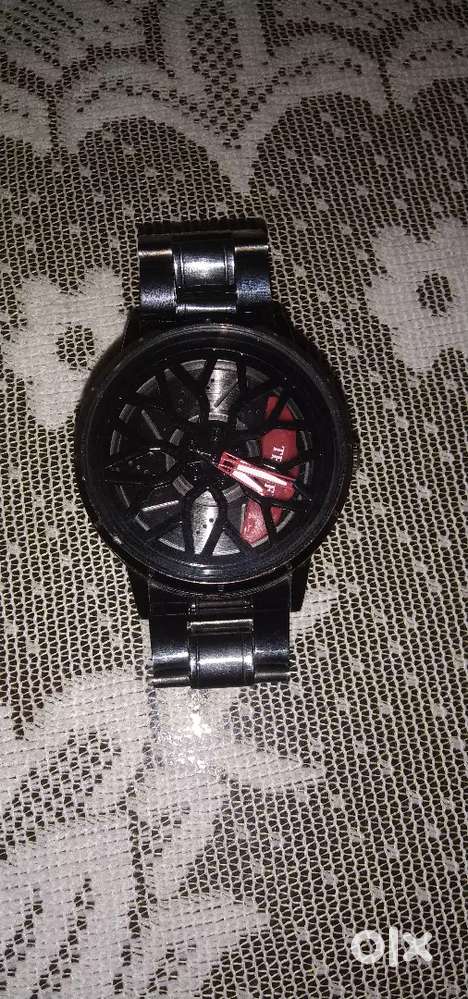 The quality of watch is very good