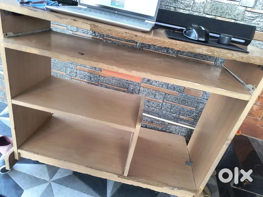 COMPUTER STAND