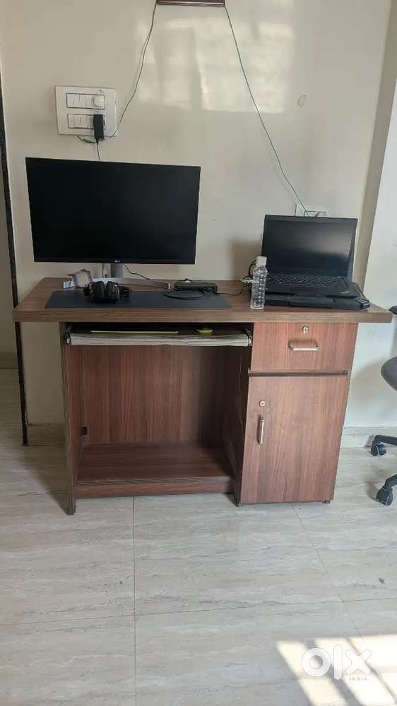 Table / Study table / Computer table / Work table