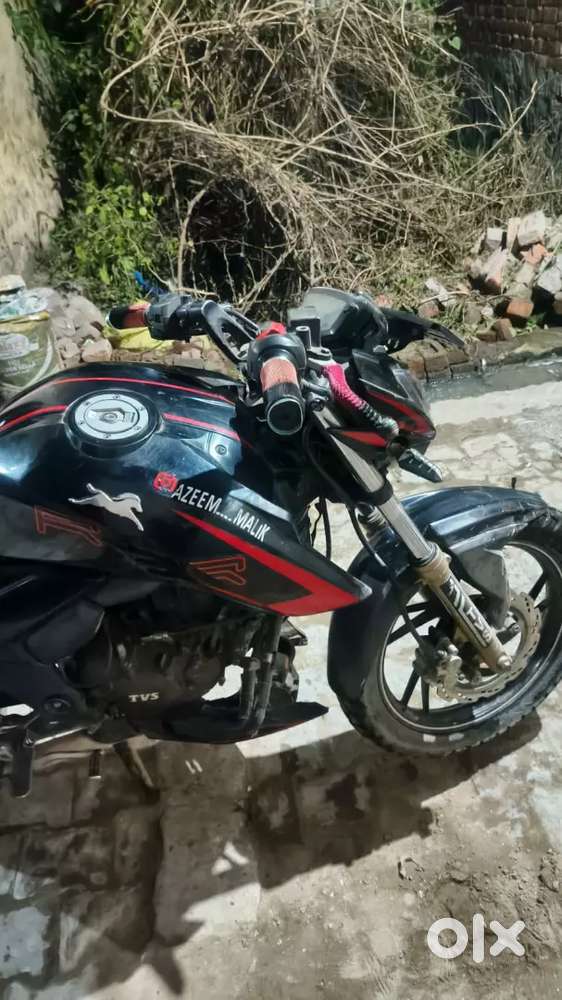 Apache RTR 200 cc 17 model
