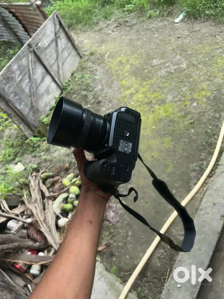 Only body sell Nikon 750d good condition