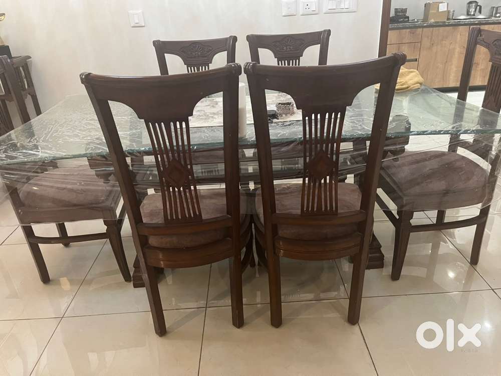 6 seater Dining Table
