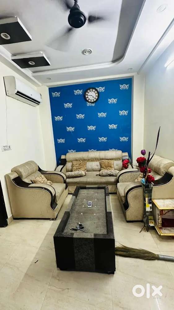 2BHK NEAREST METRO FURNISHED FLAT