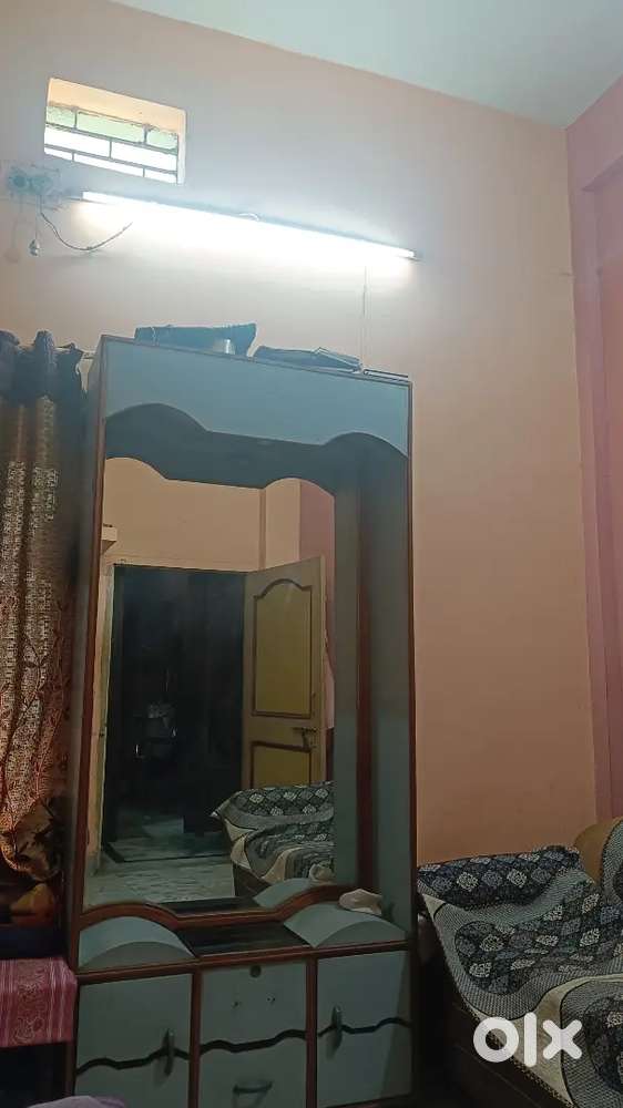 I want to sell my dressing table with good condition do contact me
