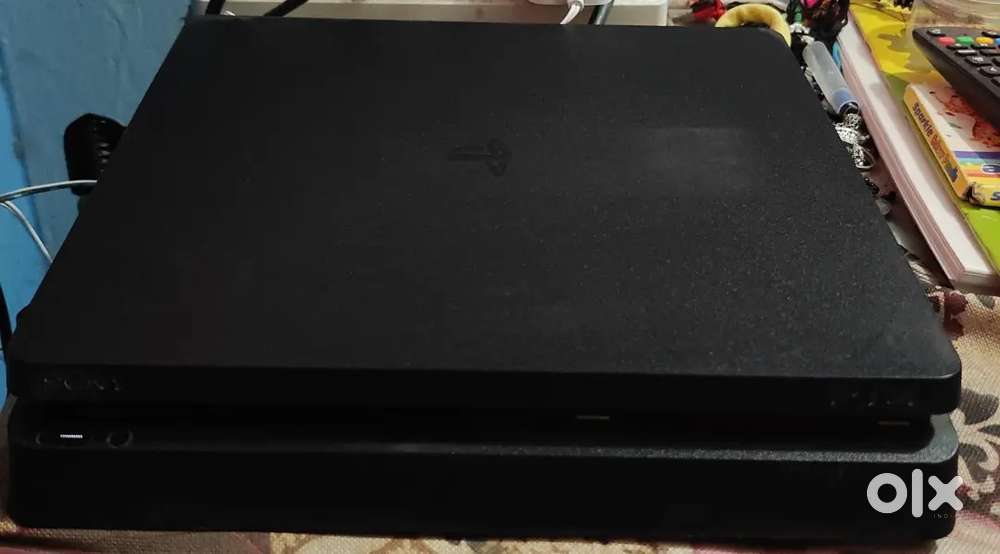 PlayStation 4 Slim 1TB