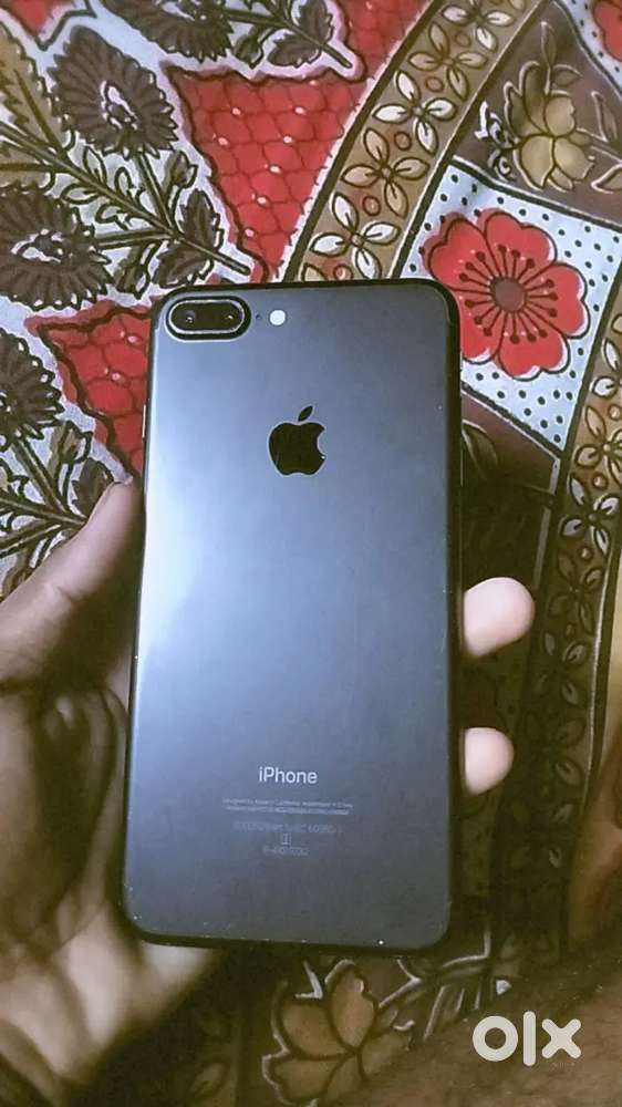 Iphone 7 plus storege 128 original display with cover