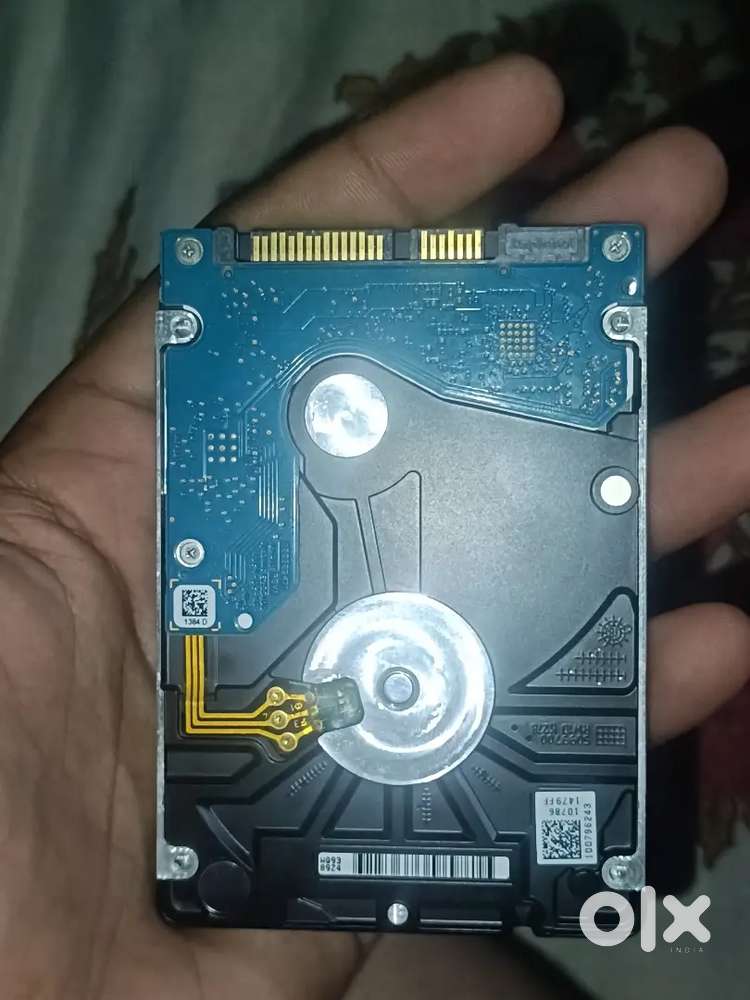 1TB HHD +  4GB DDR4 BRAND NEW CONDITION