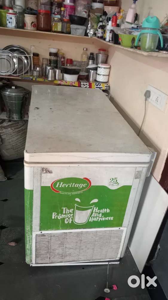 HERITAGE LONG FRIDGE EXCELLENT CONDITION
