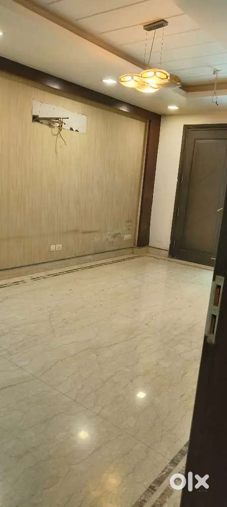 Office space in Chattarpur near main Road