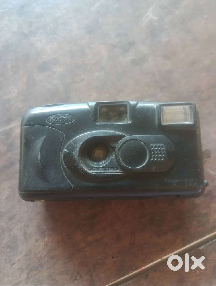 Kodak KB-10 35mm camera 1990 model ,