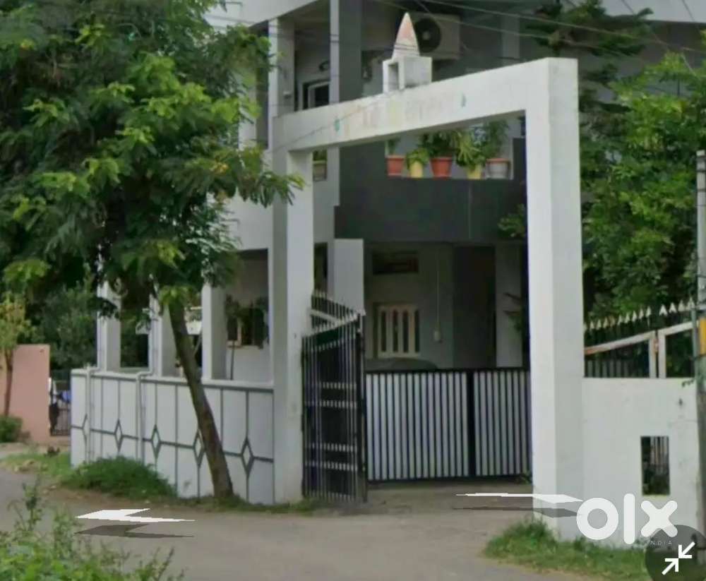 स्वतंत्र घर  विकणे आहे.