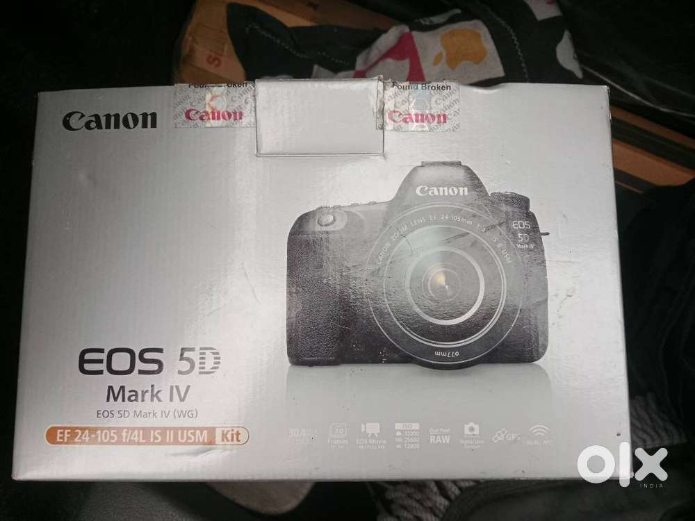 Canon 5d mark iv with 24-105  new condition