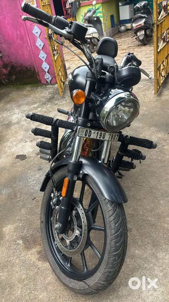 Excellent condition, scratch less bike.