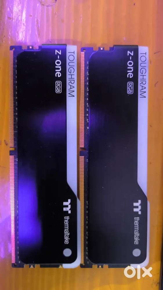 TT Thermaltake 3600 MGH 8x2 Ram stick
